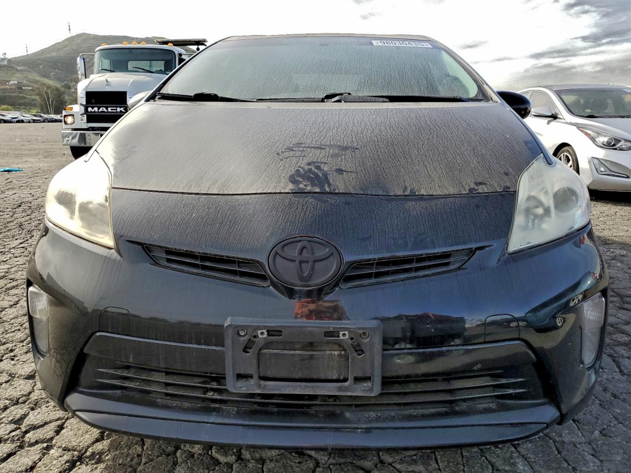 2013 TOYOTA PRIUS photo 5