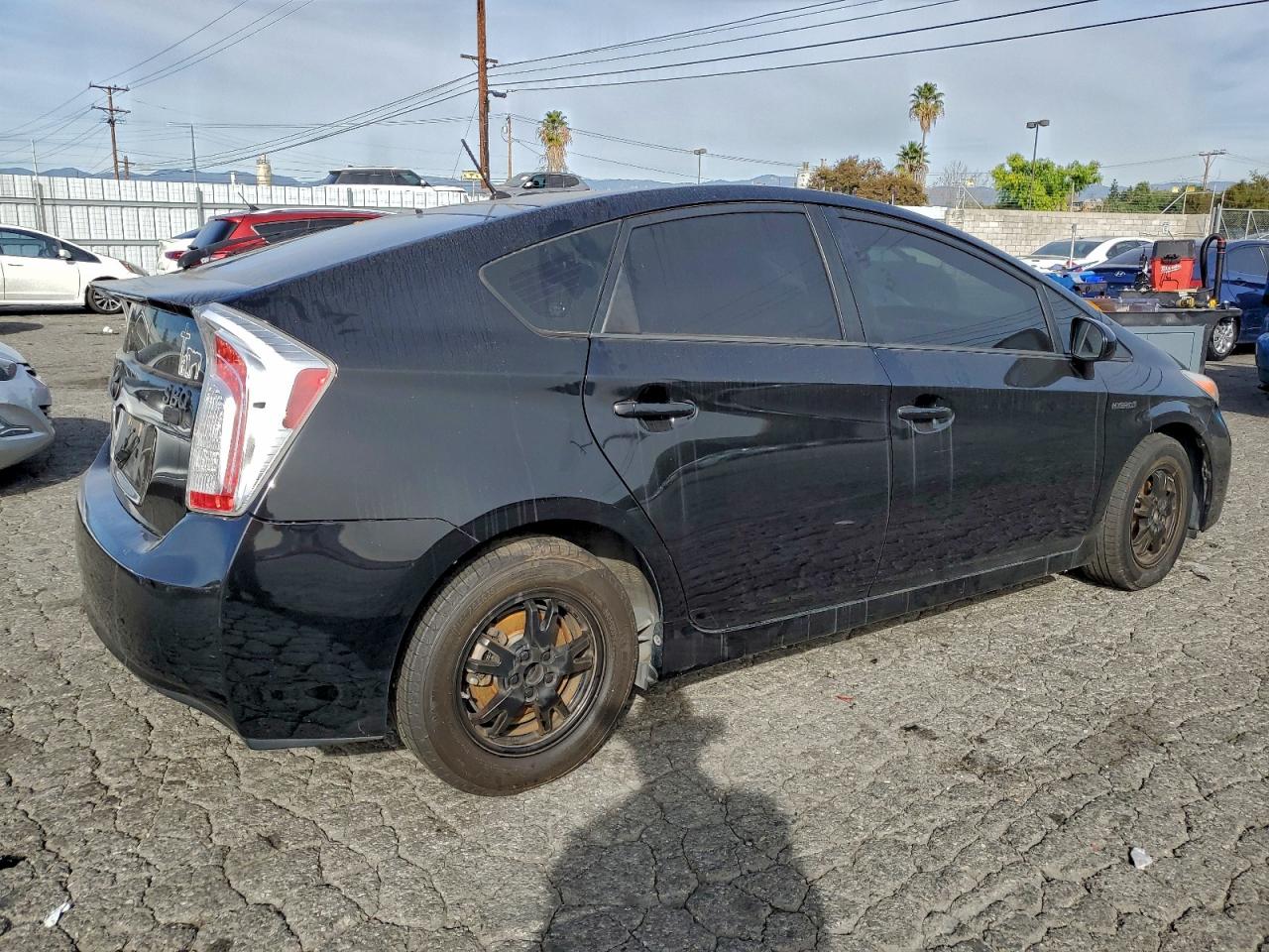 2013 TOYOTA PRIUS photo 3