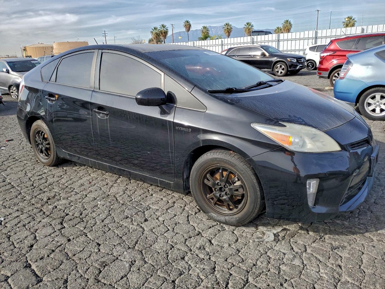 2013 TOYOTA PRIUS photo 4