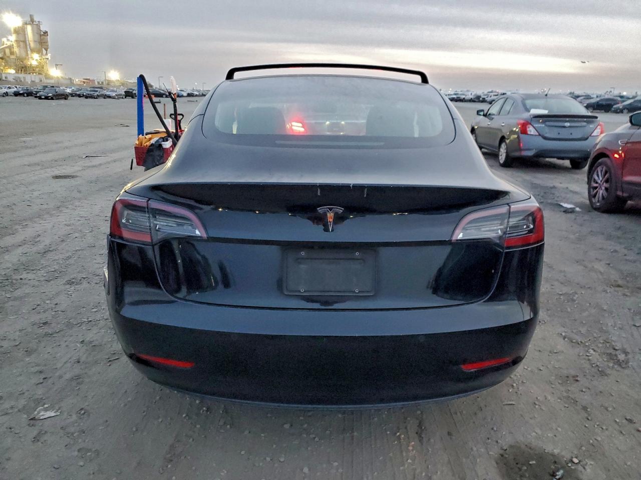 2018 TESLA MODEL 3 photo 6