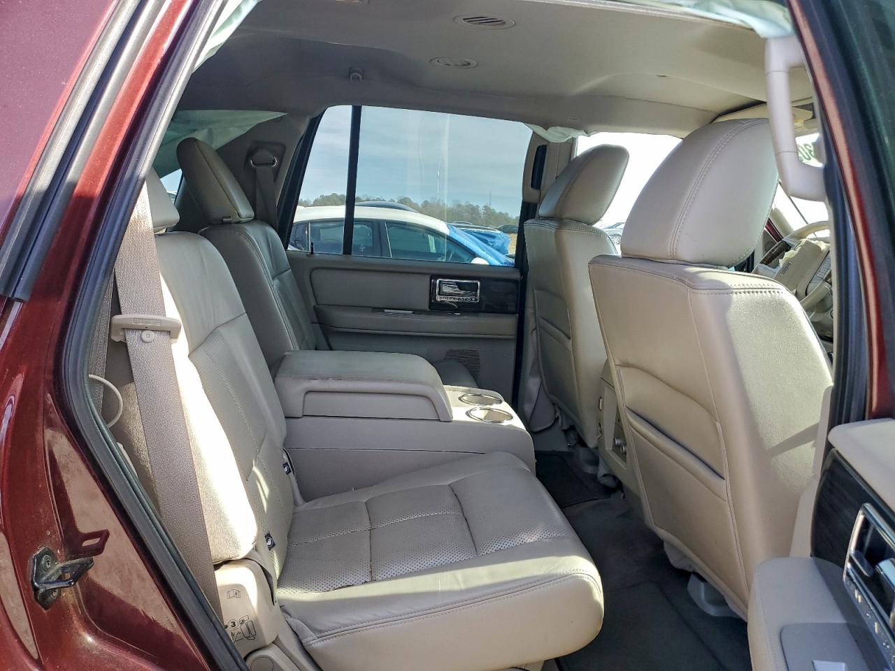 2010 LINCOLN NAVIGATOR photo 11