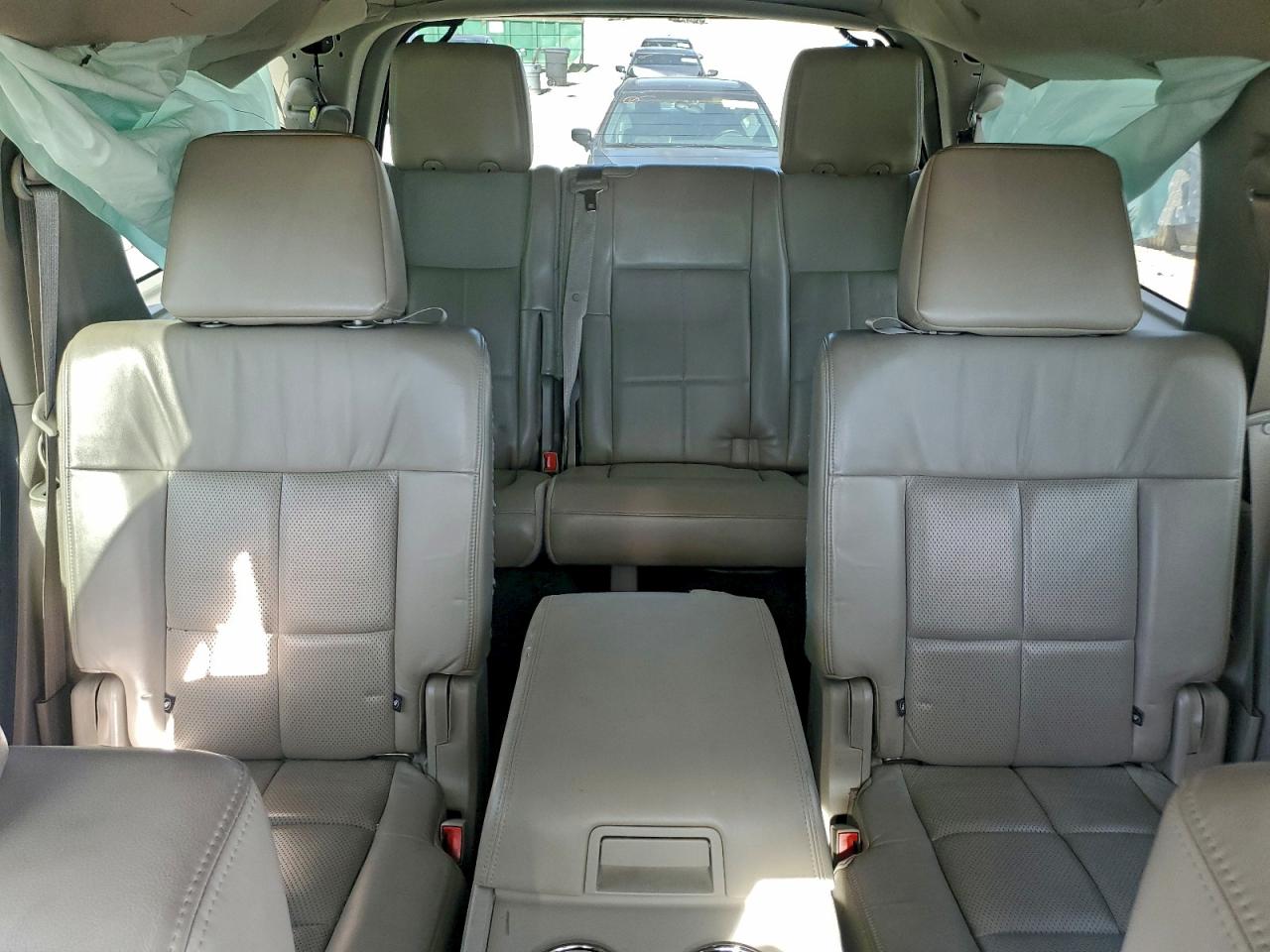 2010 LINCOLN NAVIGATOR photo 10