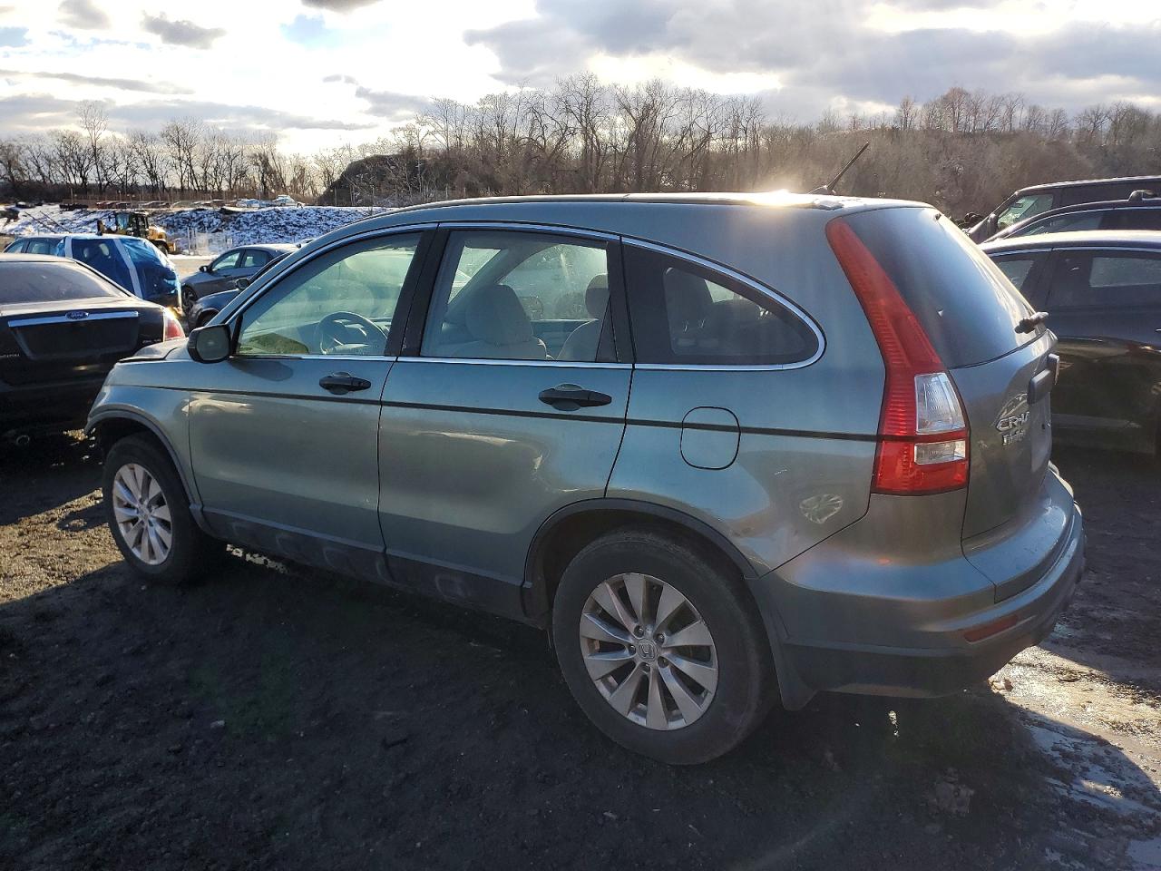 2011 HONDA CR-V LX photo 2