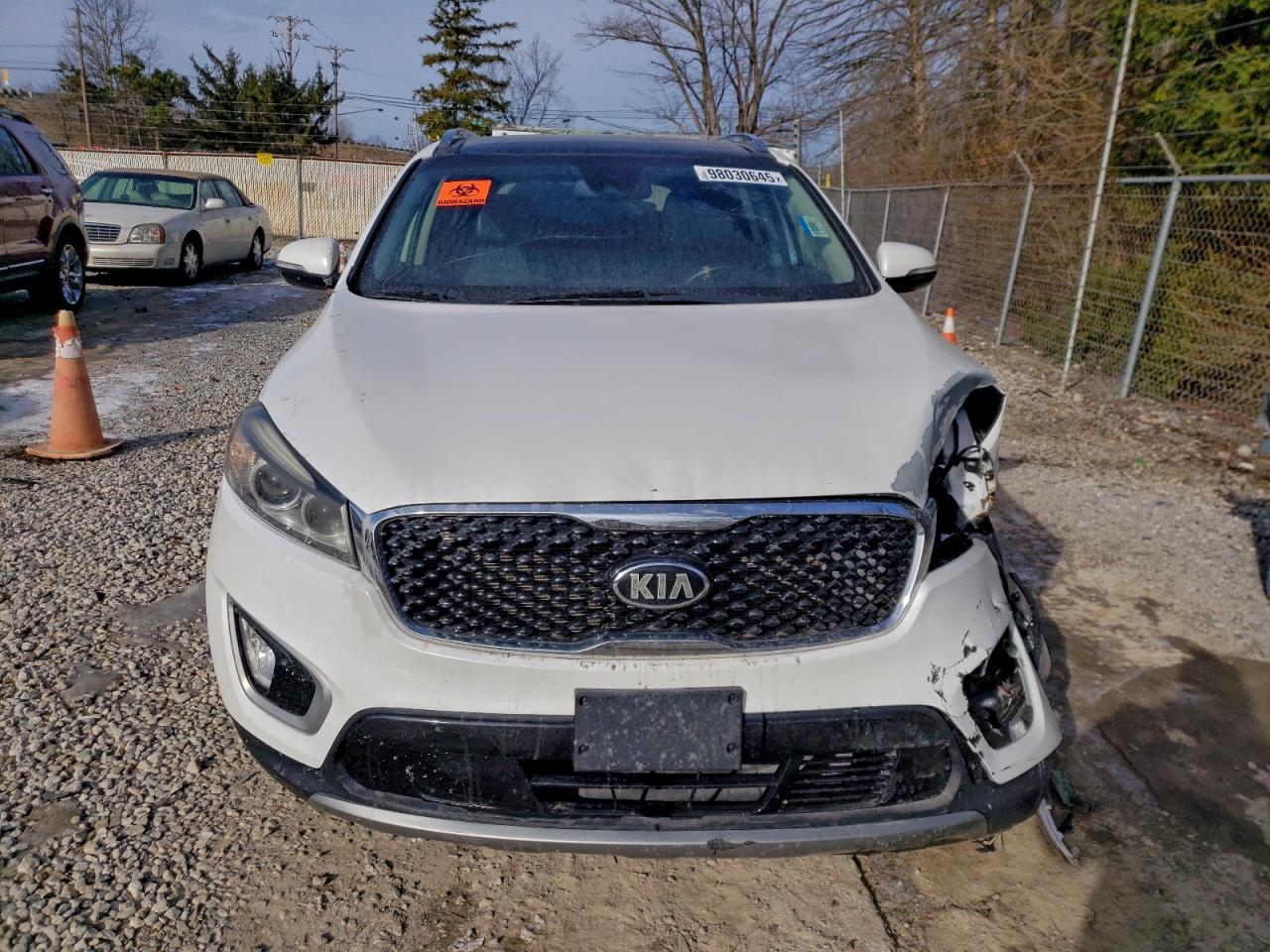 2017 KIA SORENTO EX photo 13