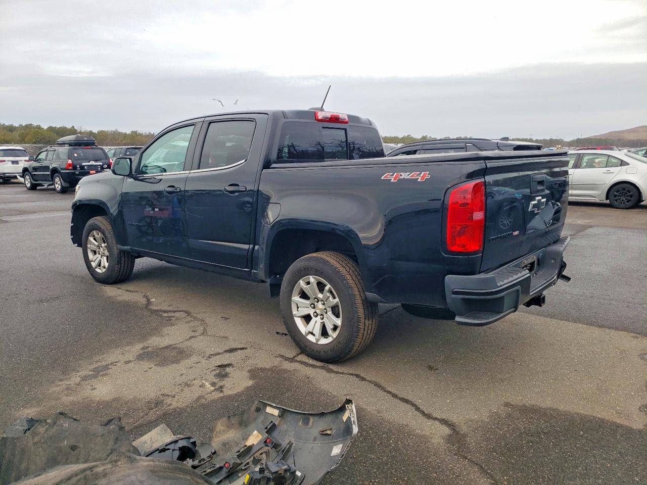 2020 CHEVROLET COLORADO LT photo 2