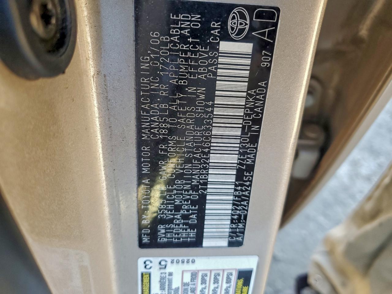 2006 TOYOTA COROLLA CE photo 12