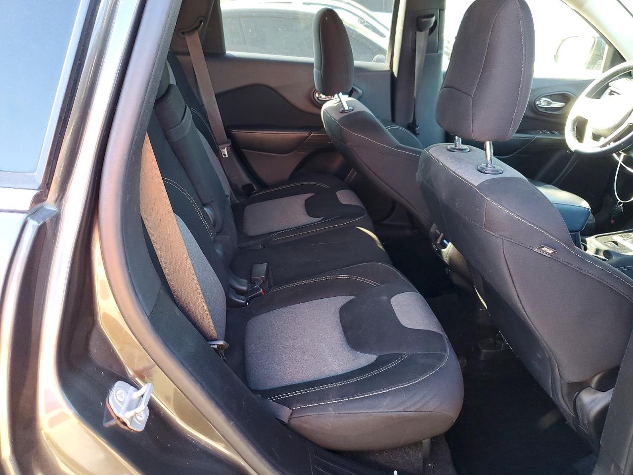 2014 JEEP CHEROKEE LATITUDE photo 11