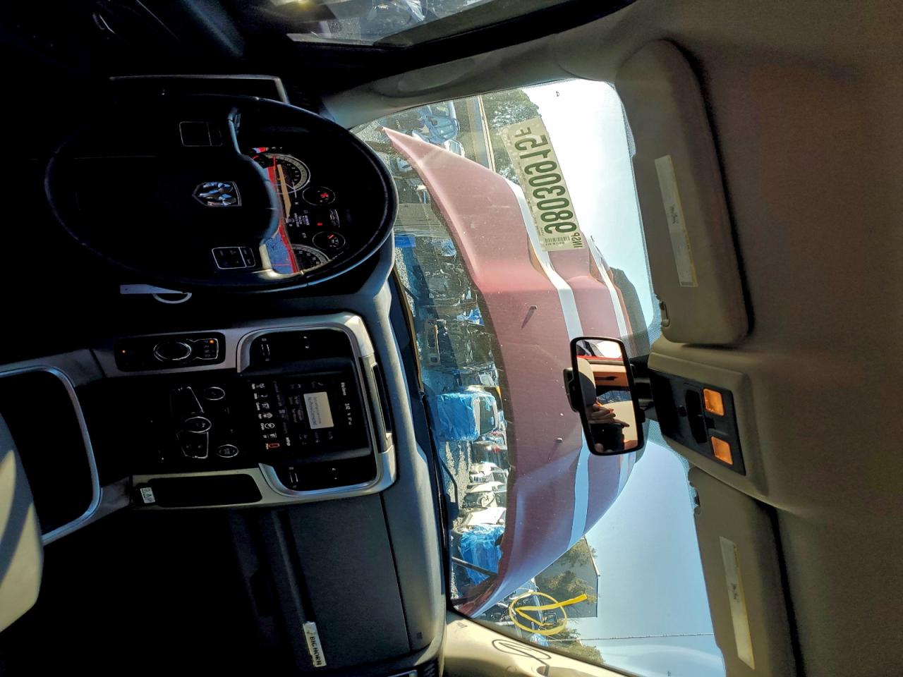 2016 RAM 1500 SLT photo 7