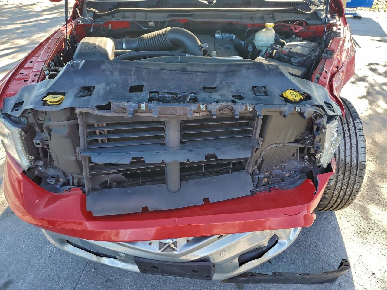 2016 RAM 1500 SLT photo 23