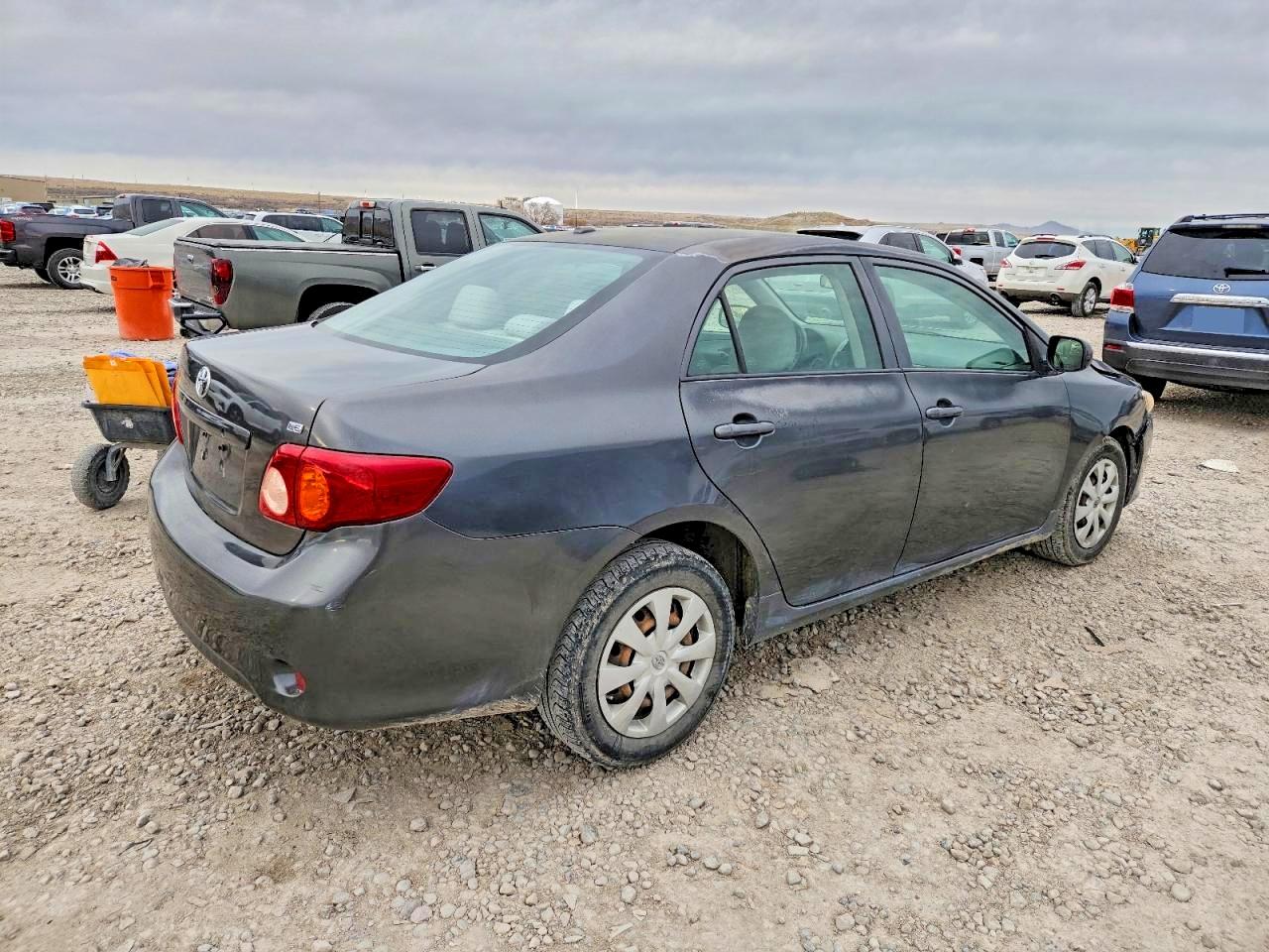 2009 TOYOTA COROLLA BASE photo 3