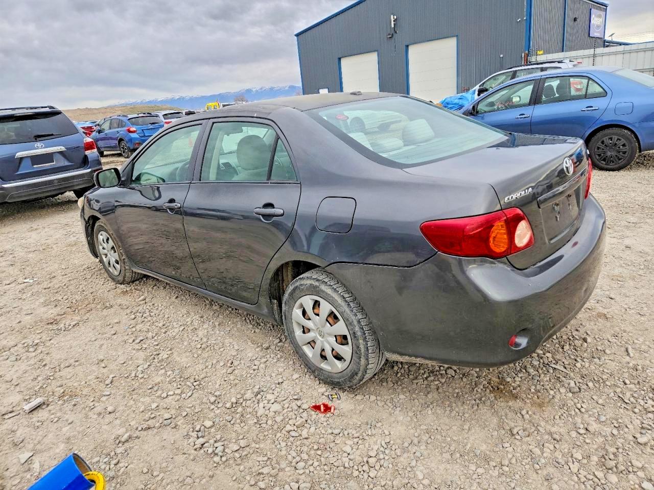 2009 TOYOTA COROLLA BASE photo 2