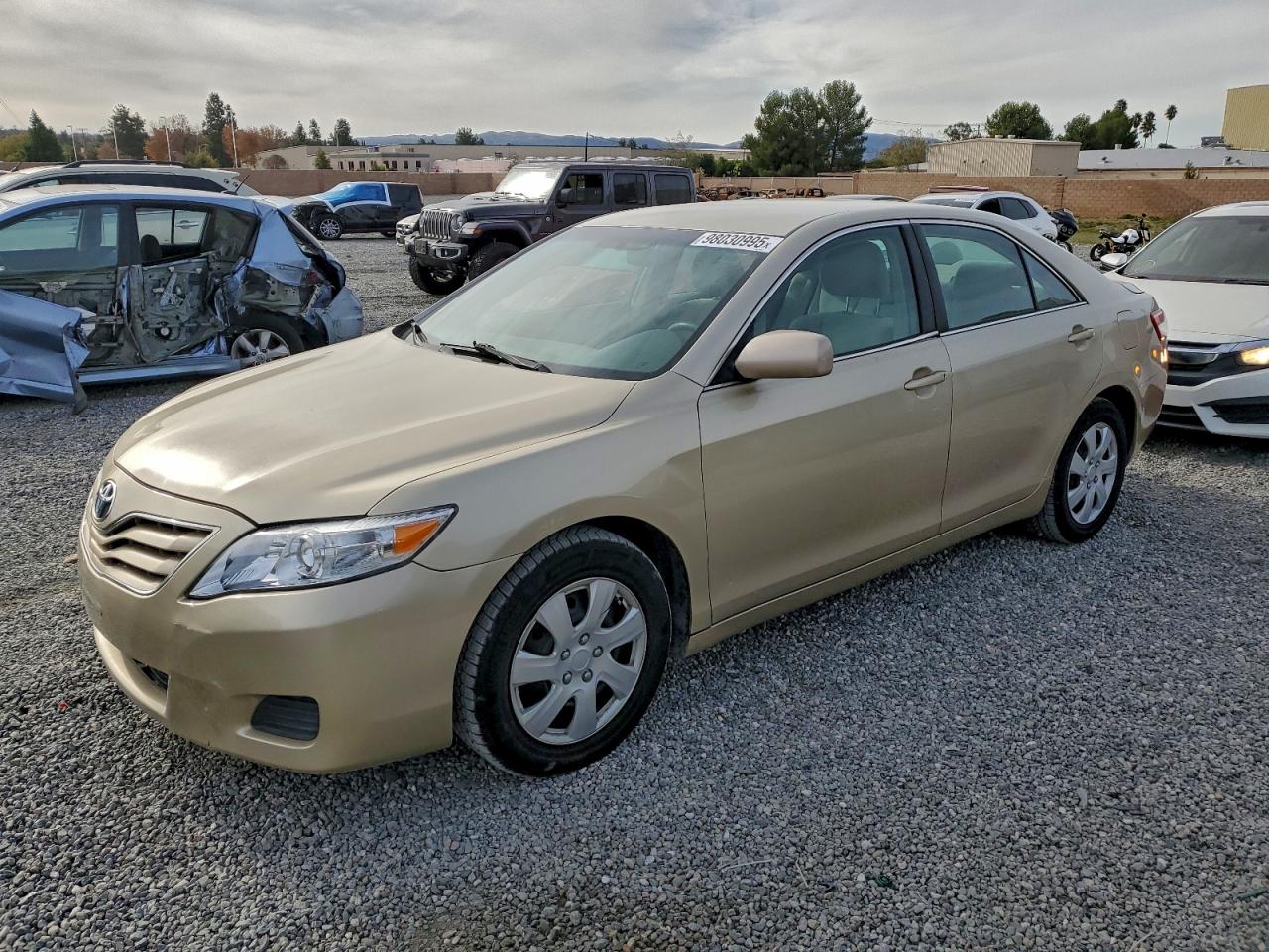 2011 TOYOTA CAMRY