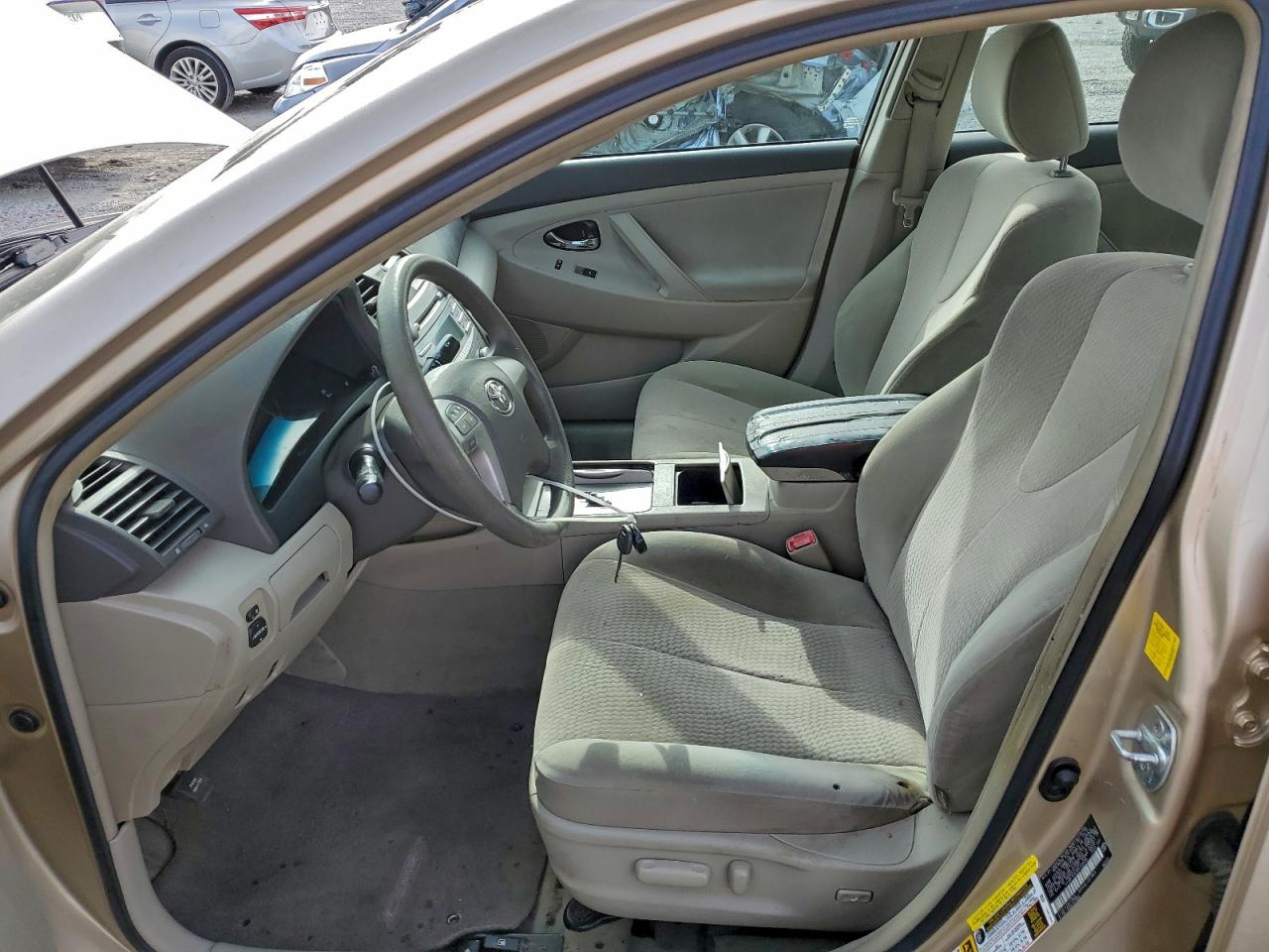 2011 TOYOTA CAMRY BASE photo 13