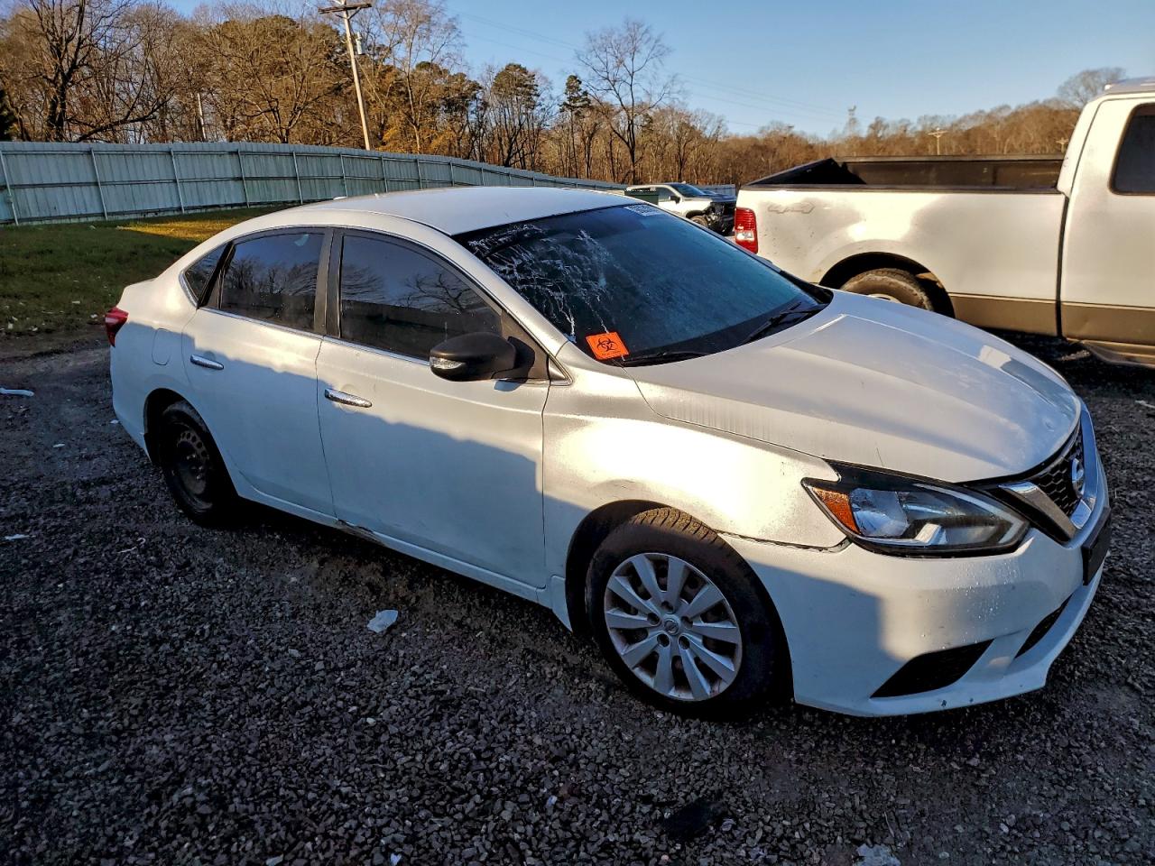 2017 NISSAN SENTRA S photo 4