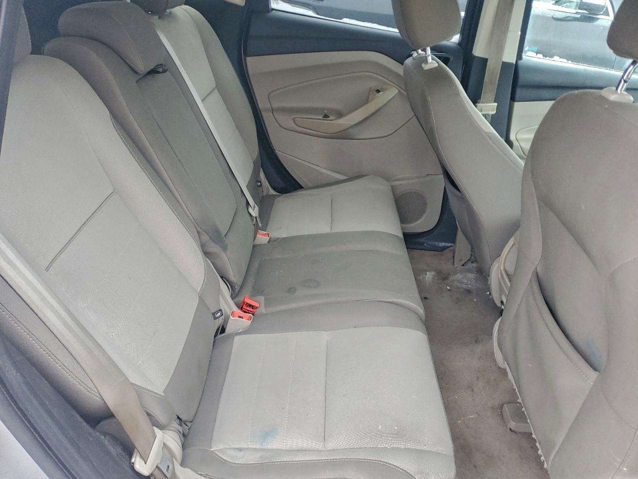 2015 FORD ESCAPE SE photo 11