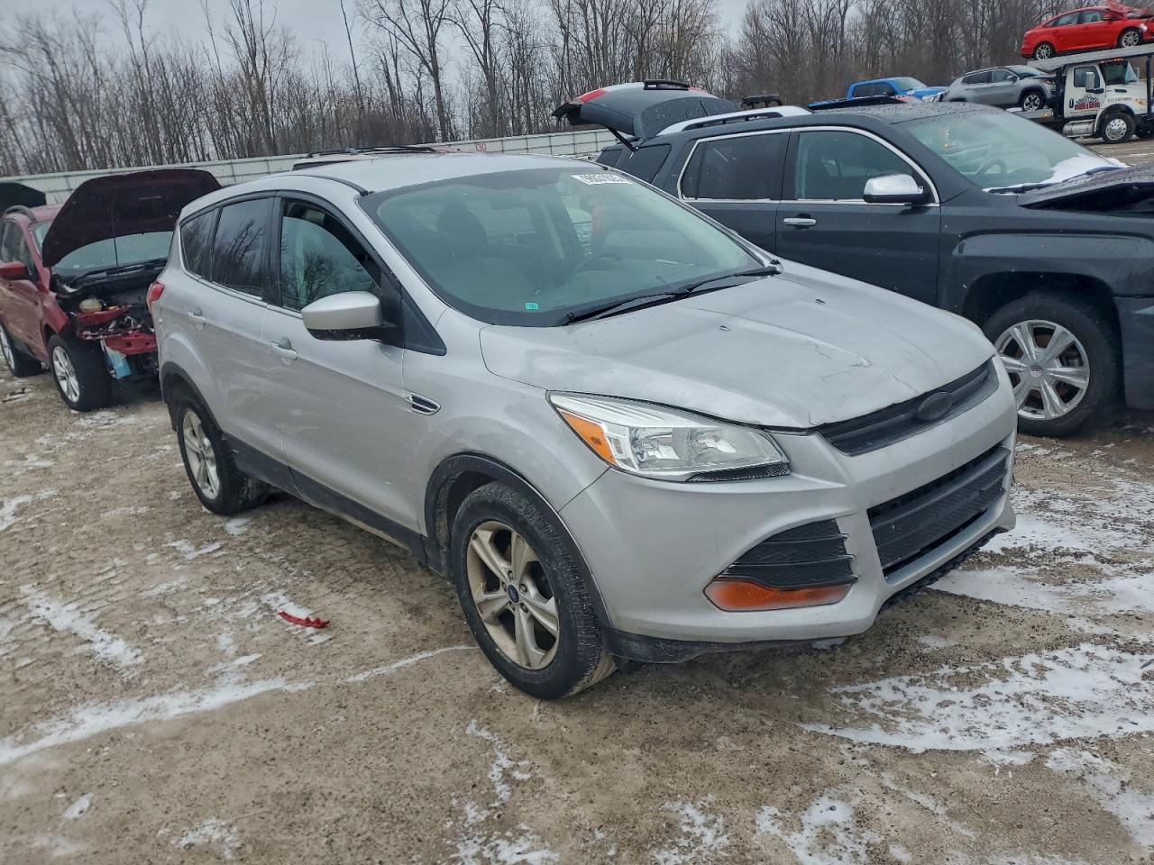 2015 FORD ESCAPE SE photo 4