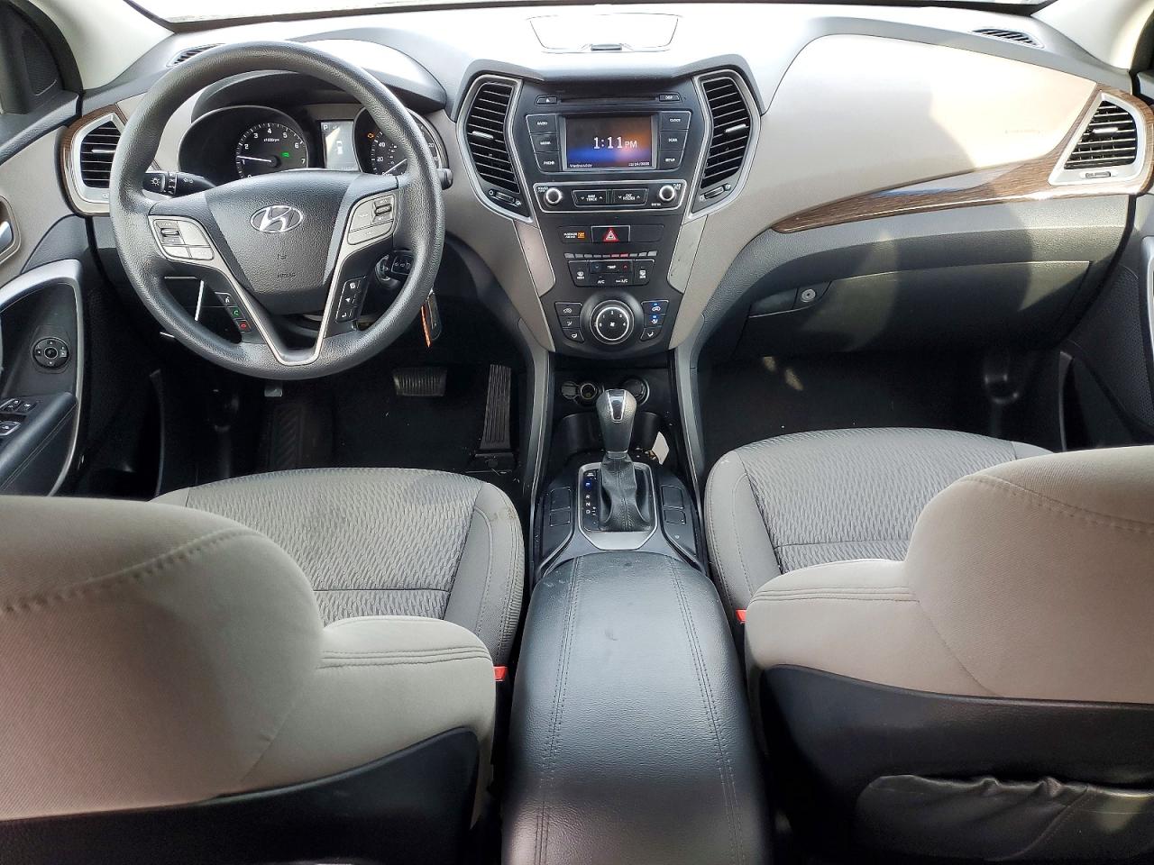 2017 HYUNDAI SANTA FE SPORT 2.4L photo 8