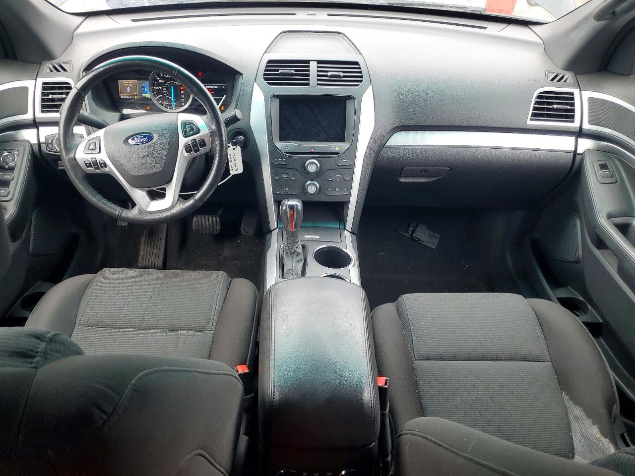 2011 FORD EXPLORER XLT photo 8