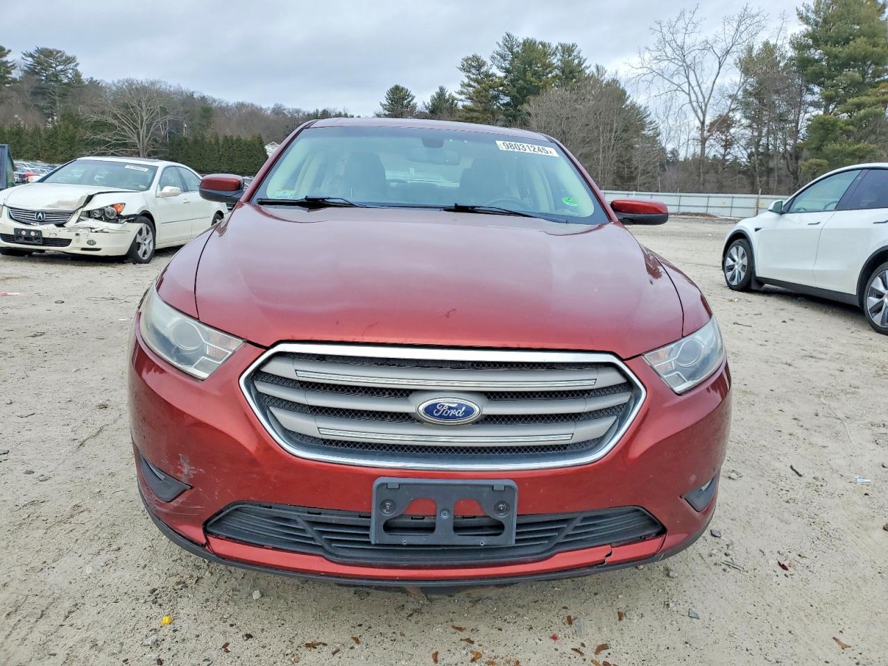 2014 FORD TAURUS photo 9