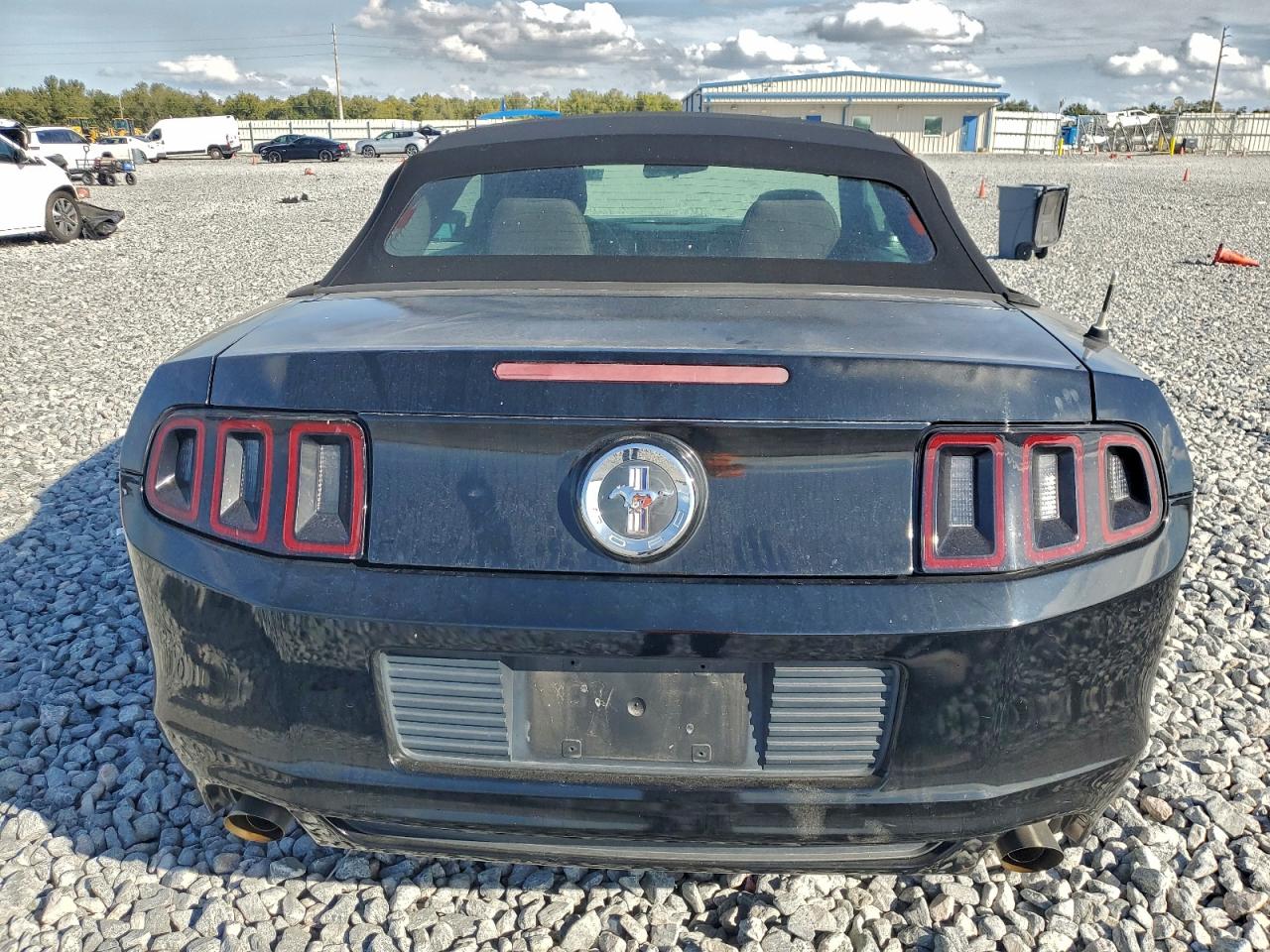 2014 FORD MUSTANG photo 6