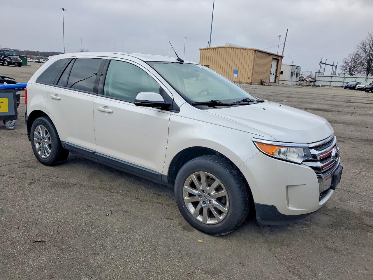 2013 FORD EDGE SEL photo 4