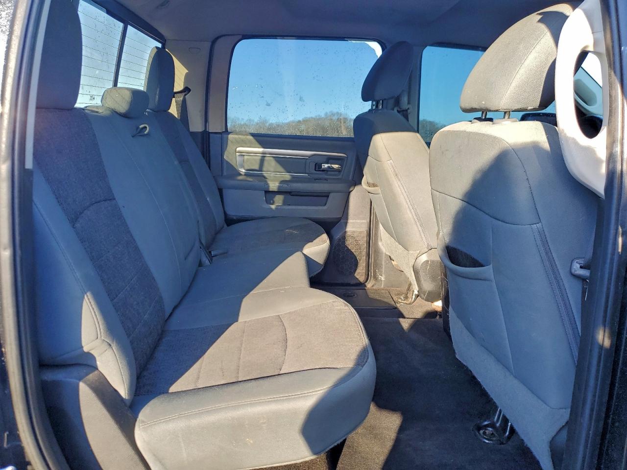 2018 RAM 1500 SLT photo 10