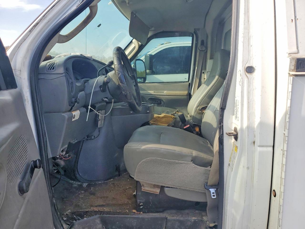 2008 FORD ECONOLINE E350 SUPER DUTY CUTAWAY VAN photo 7