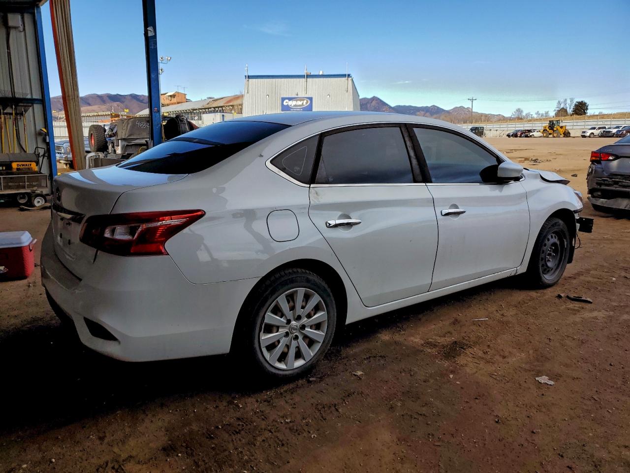 2018 NISSAN SENTRA photo 3