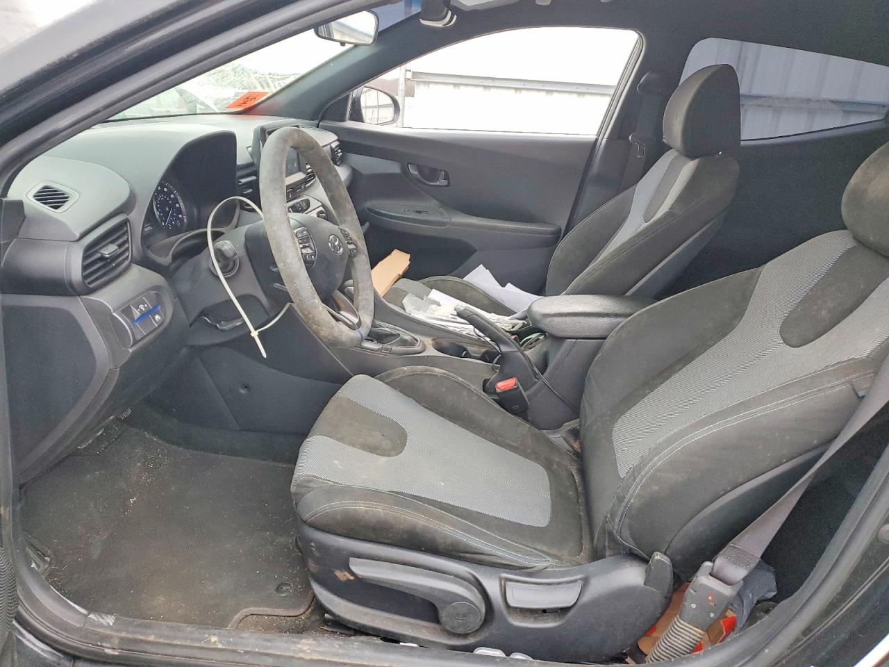 2019 HYUNDAI VELOSTER BASE photo 7