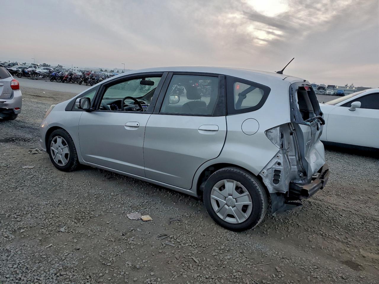 2013 HONDA FIT photo 2