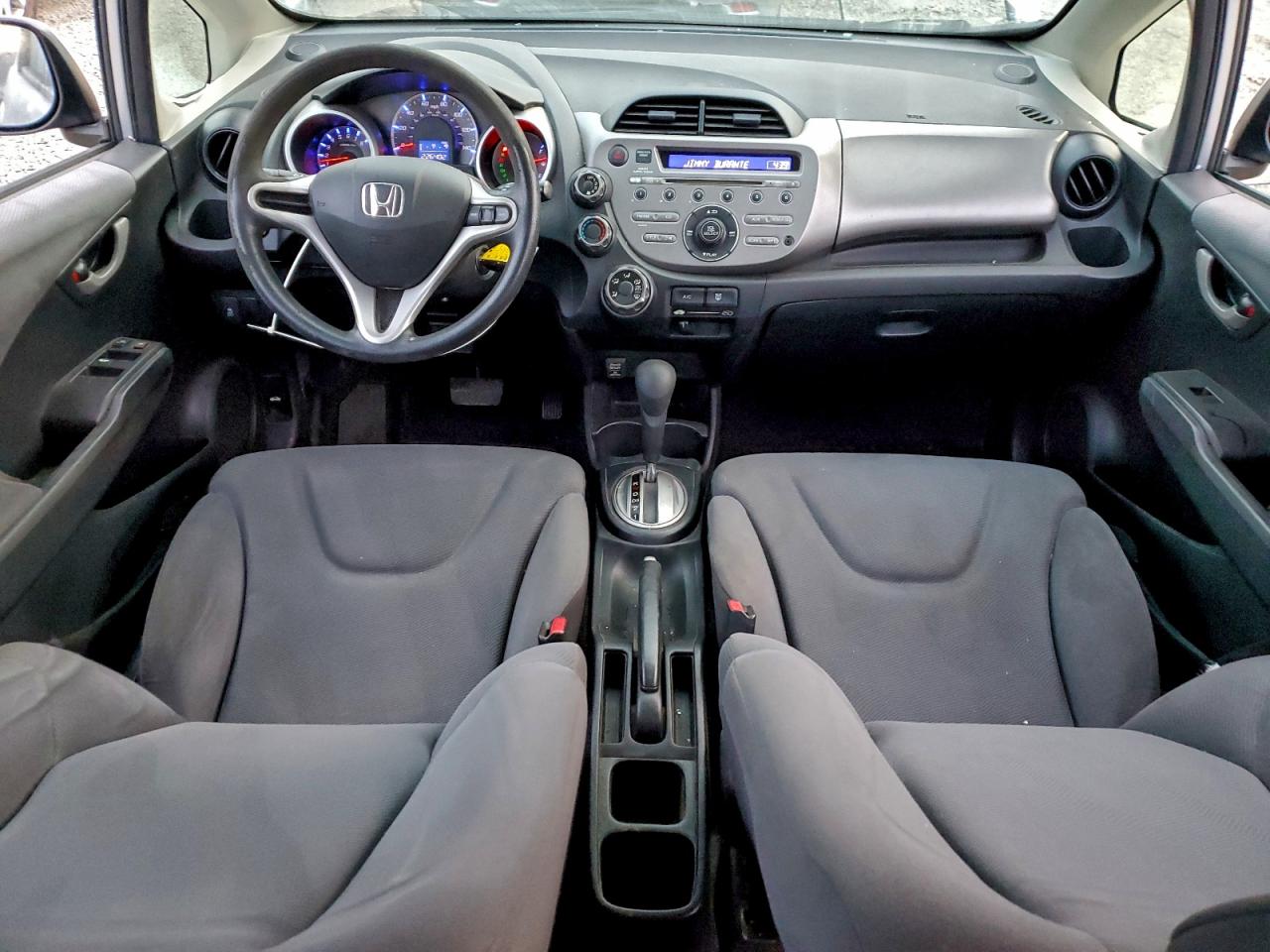2013 HONDA FIT photo 8