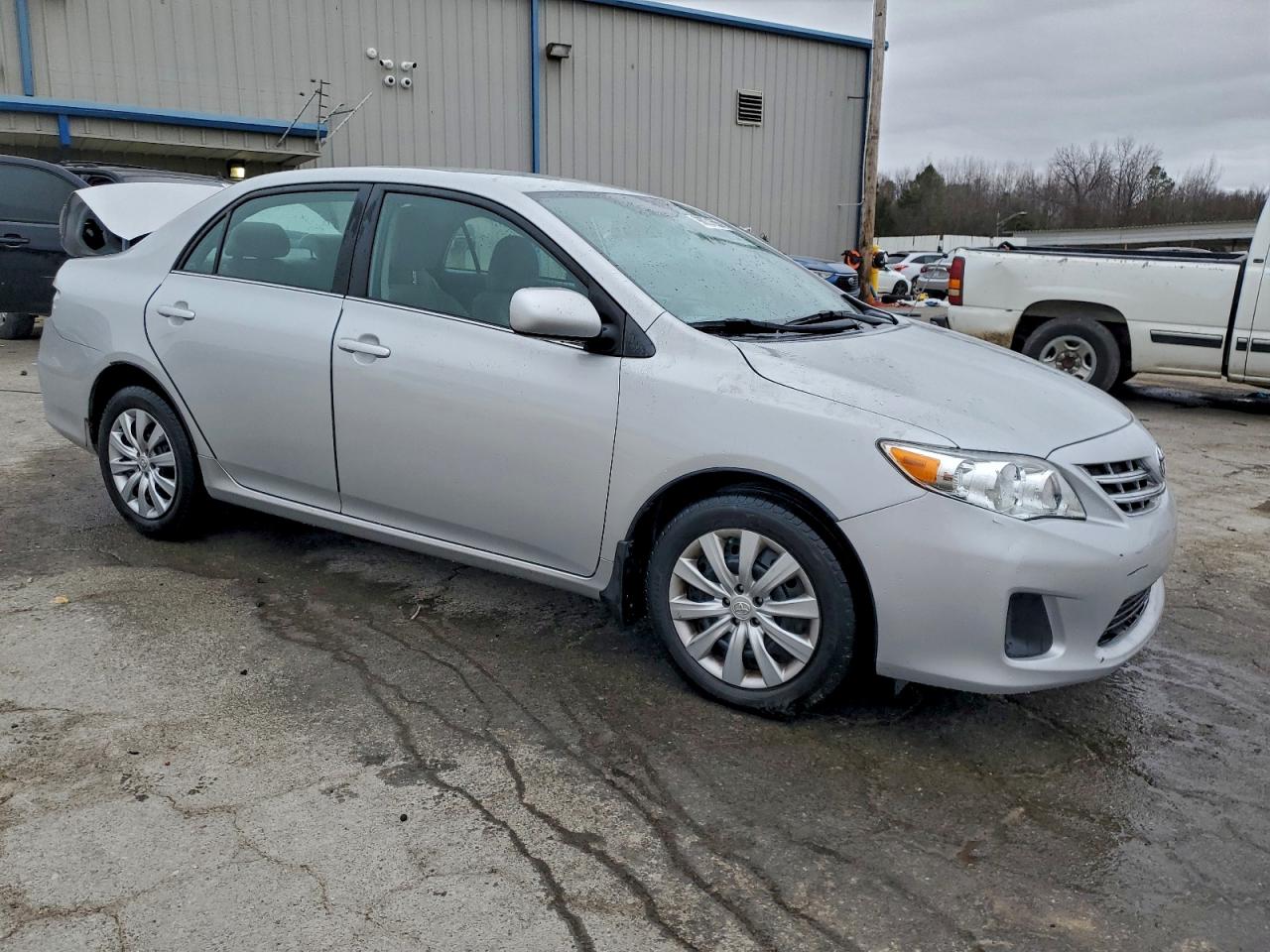 2013 TOYOTA COROLLA BASE photo 4