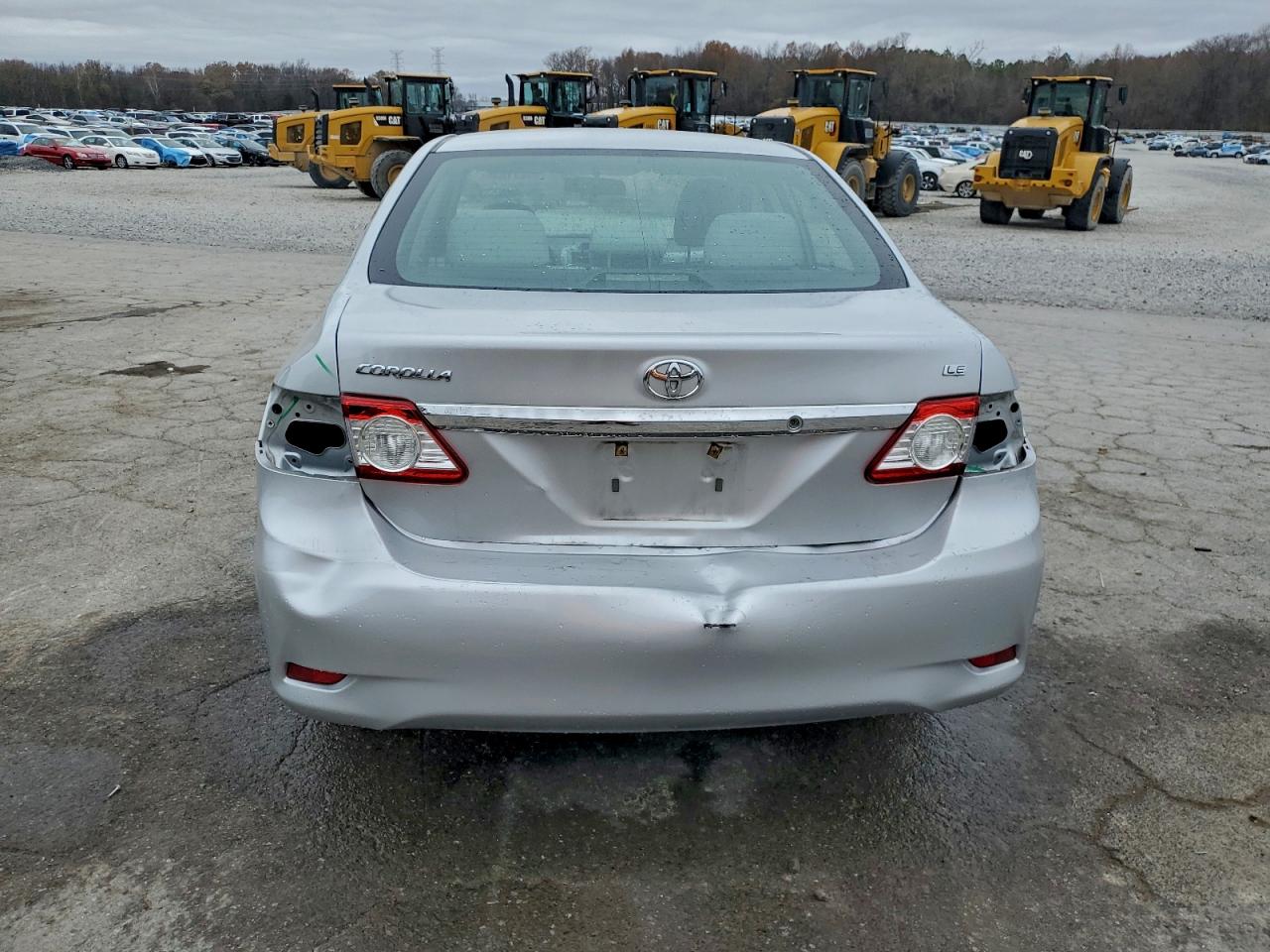 2013 TOYOTA COROLLA BASE photo 6