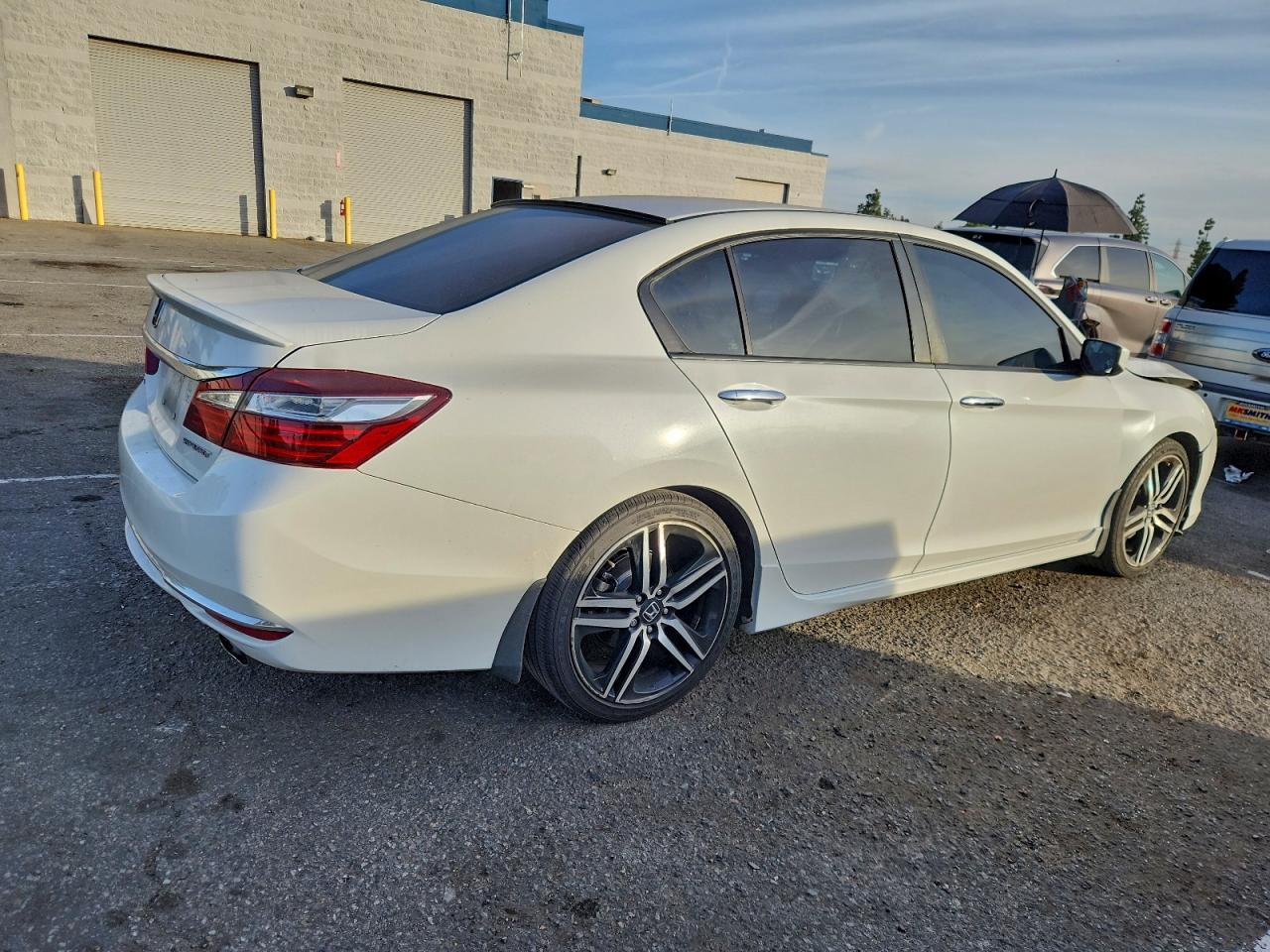 2016 HONDA ACCORD SPORT photo 3