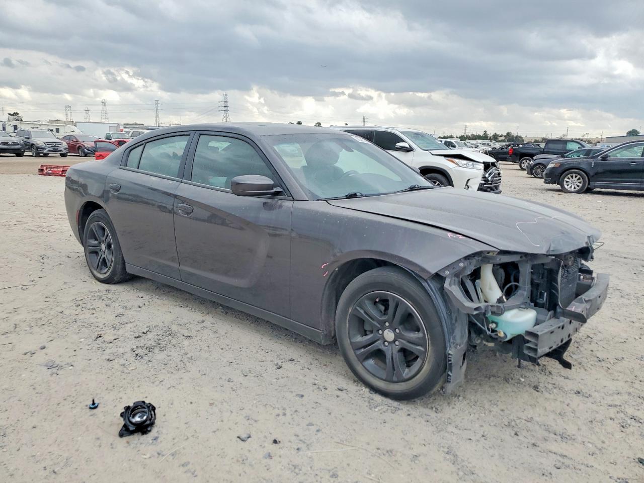 2020 DODGE CHARGER SXT photo 4