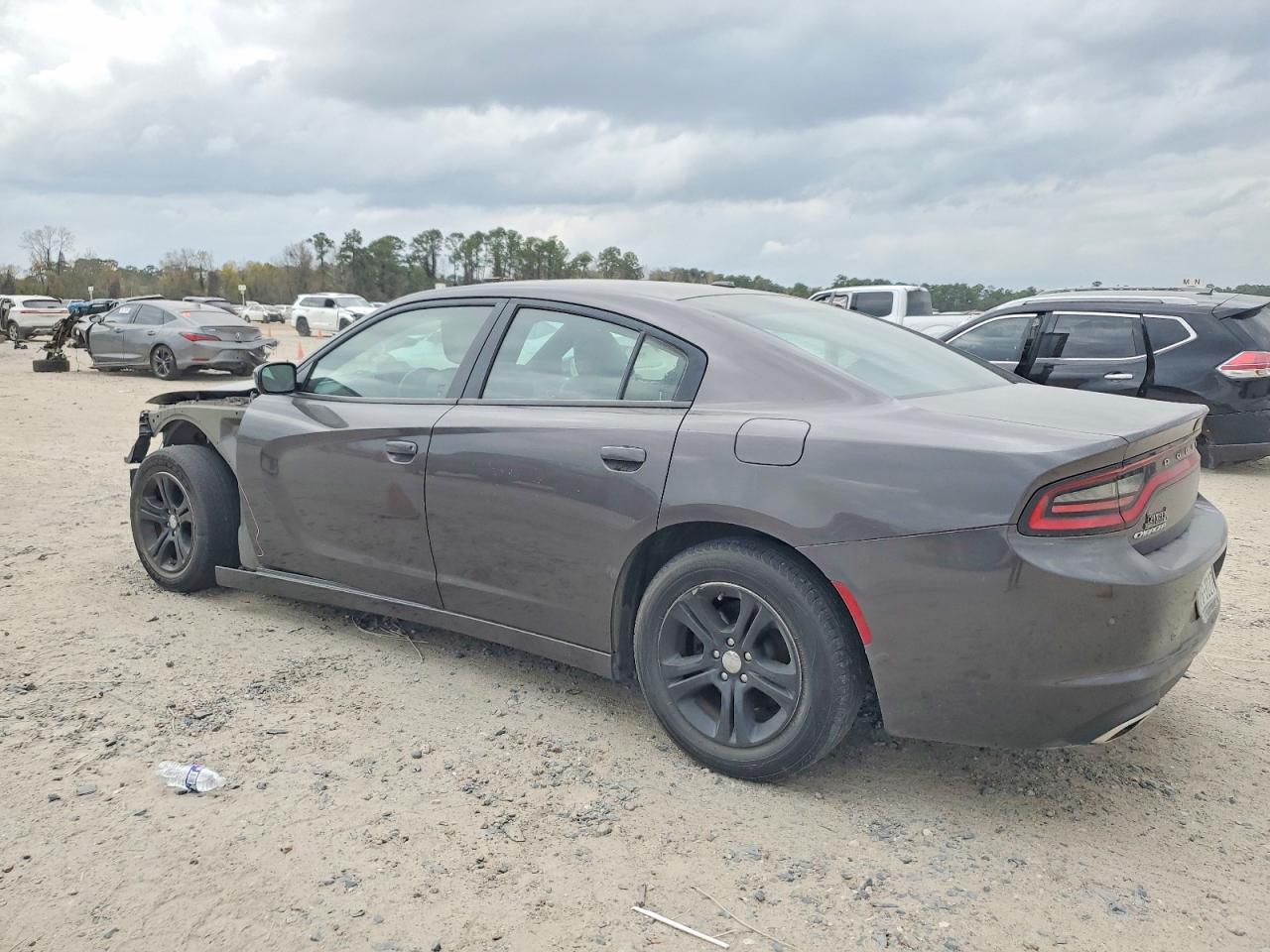 2020 DODGE CHARGER SXT photo 2
