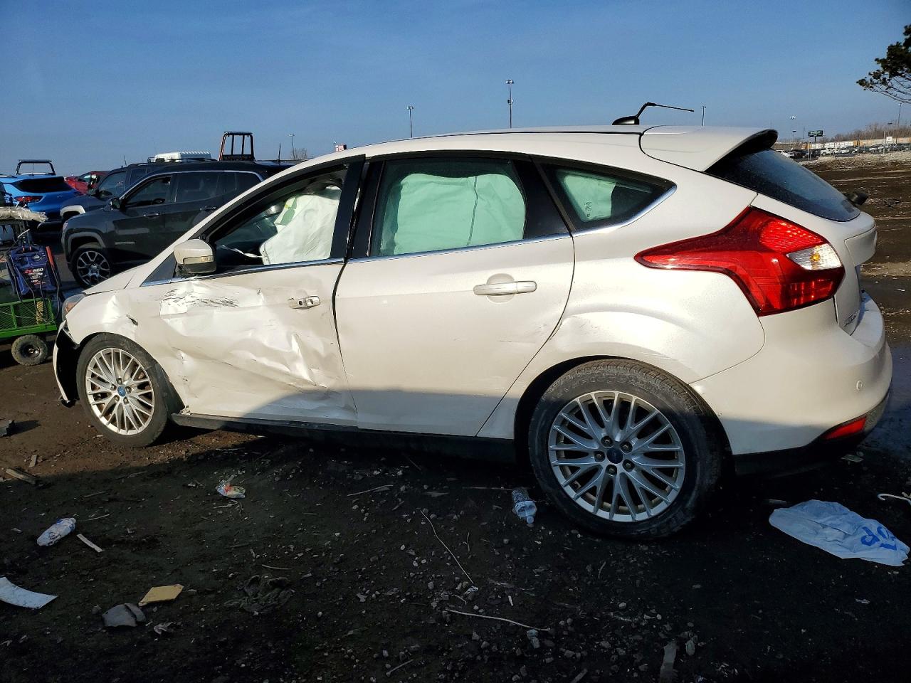2013 FORD FOCUS TITANIUM photo 2