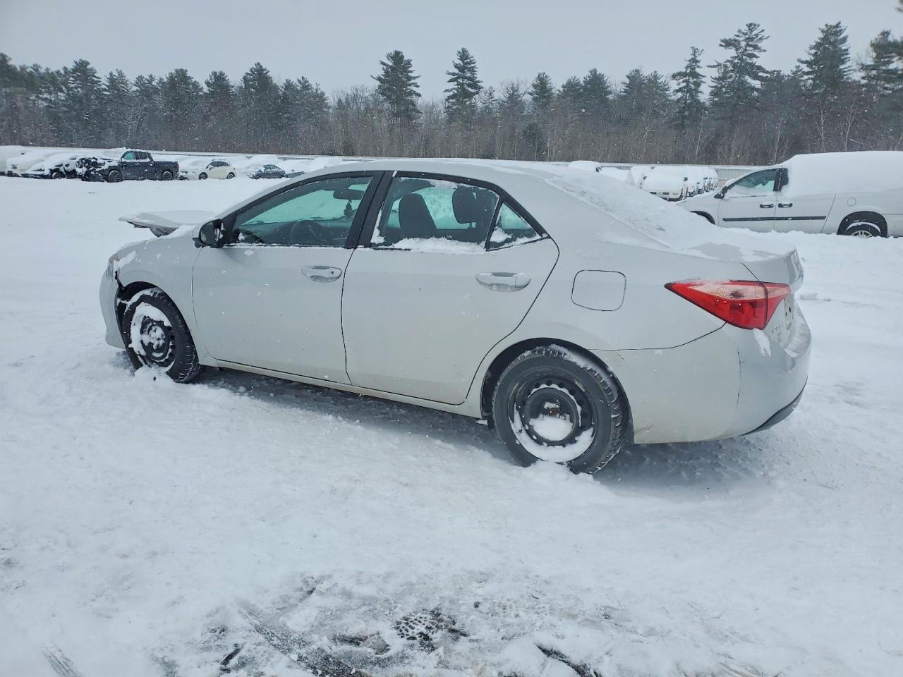 2019 TOYOTA COROLLA L photo 2