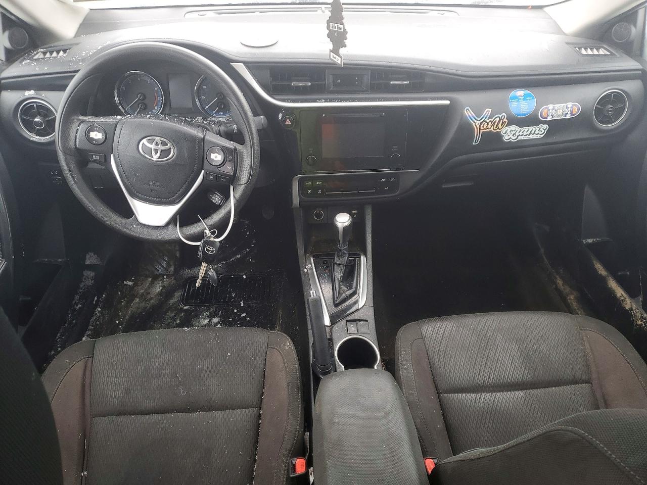 2019 TOYOTA COROLLA L photo 8