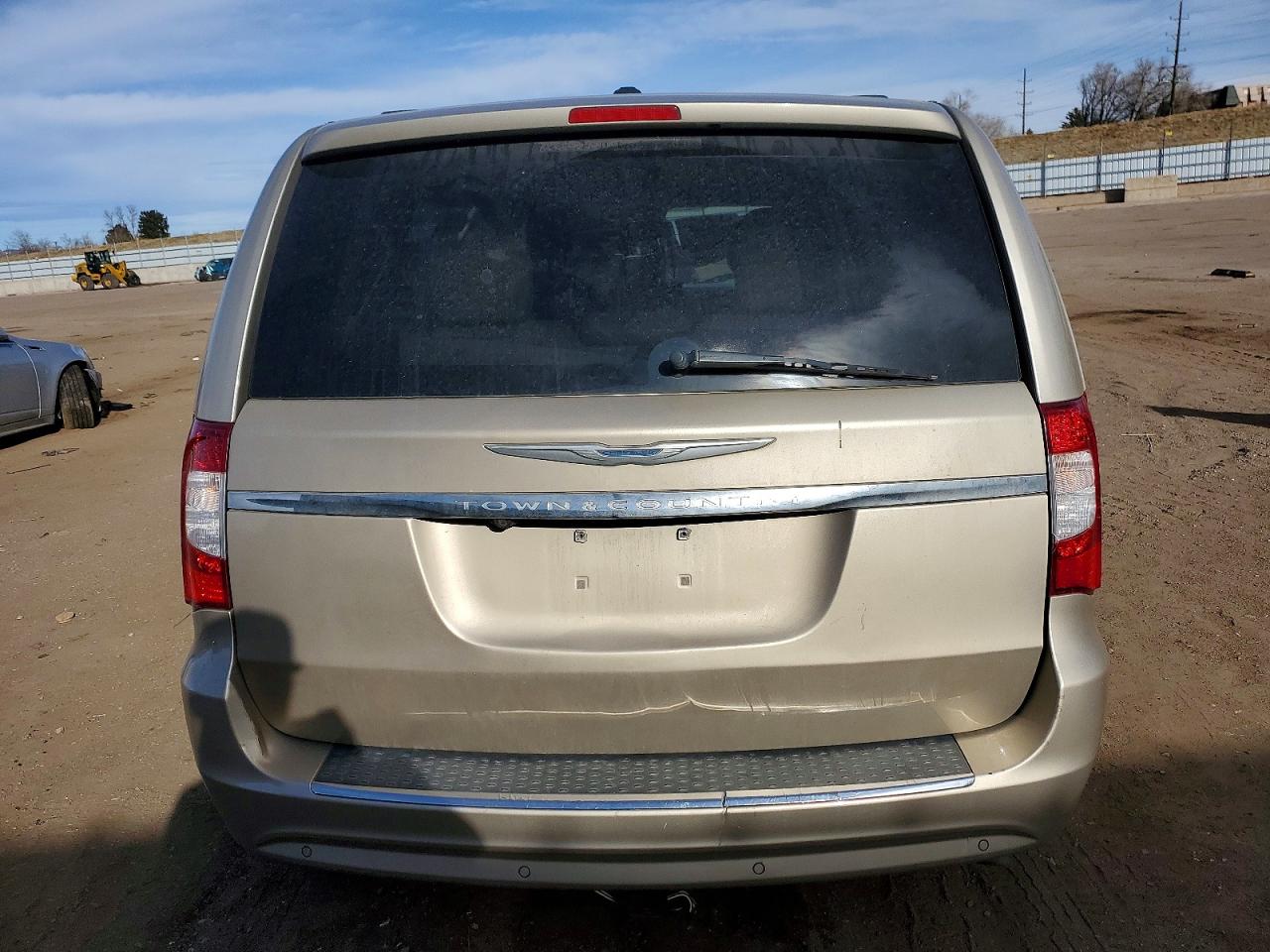 2015 CHRYSLER TOWN & COUNTRY TOURING photo 6