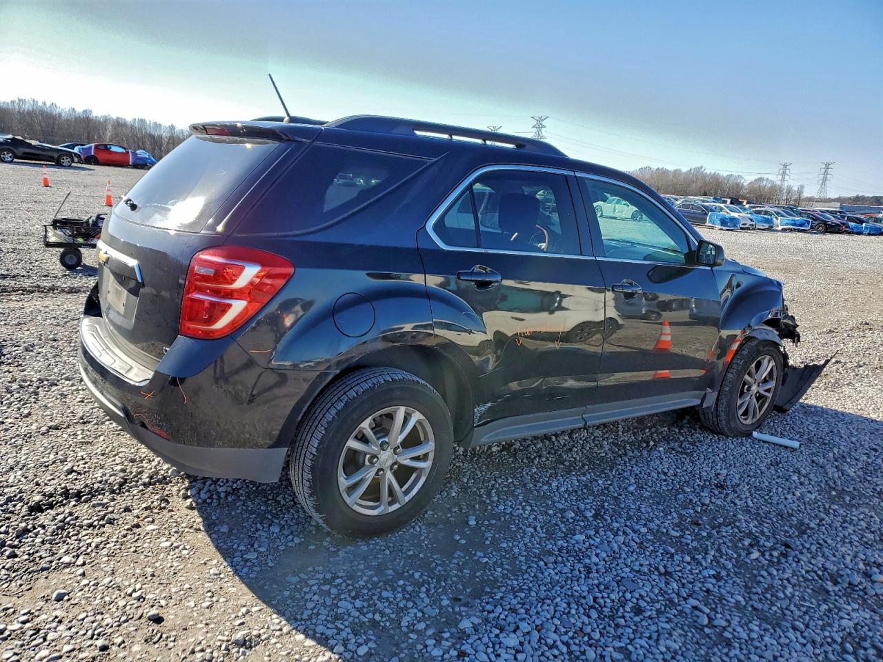 2017 CHEVROLET EQUINOX LT photo 3