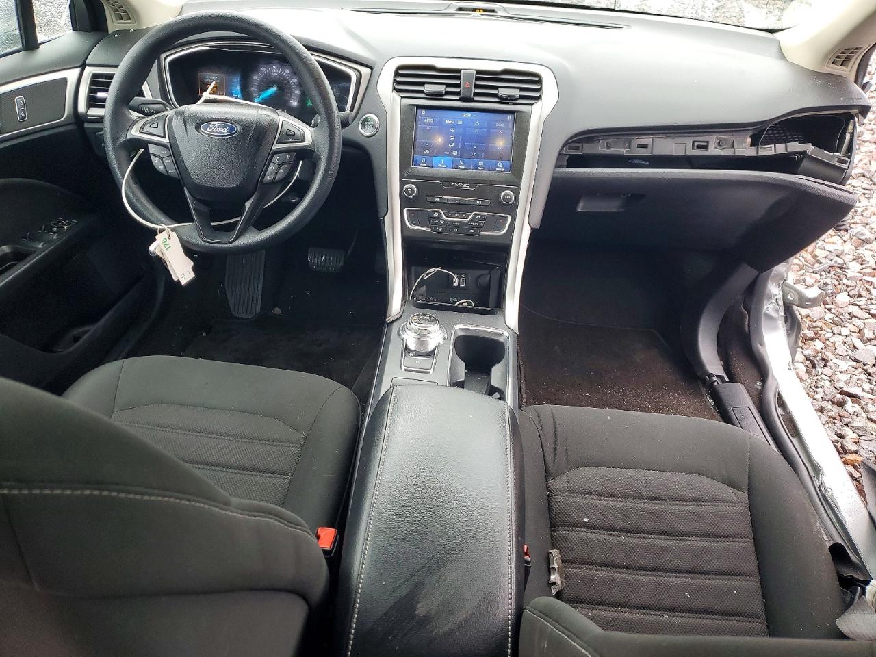 2020 FORD FUSION SE photo 8