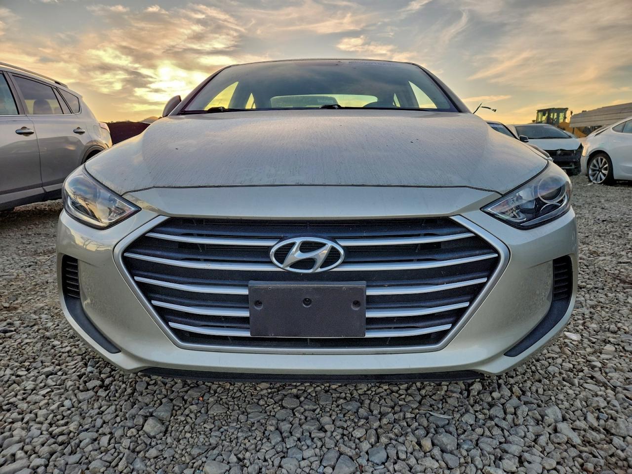 2017 HYUNDAI ELANTRA SE photo 5