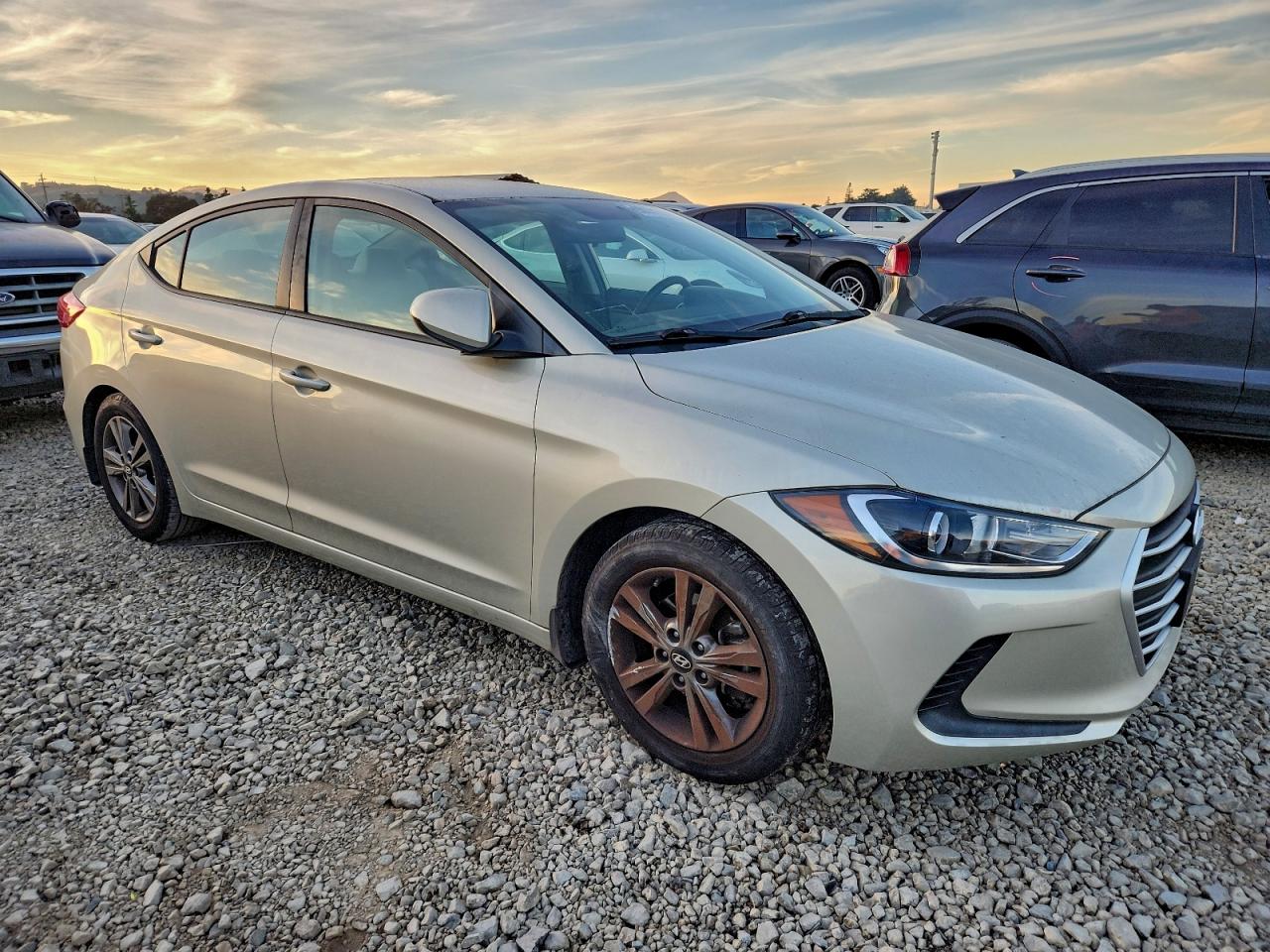 2017 HYUNDAI ELANTRA SE photo 4