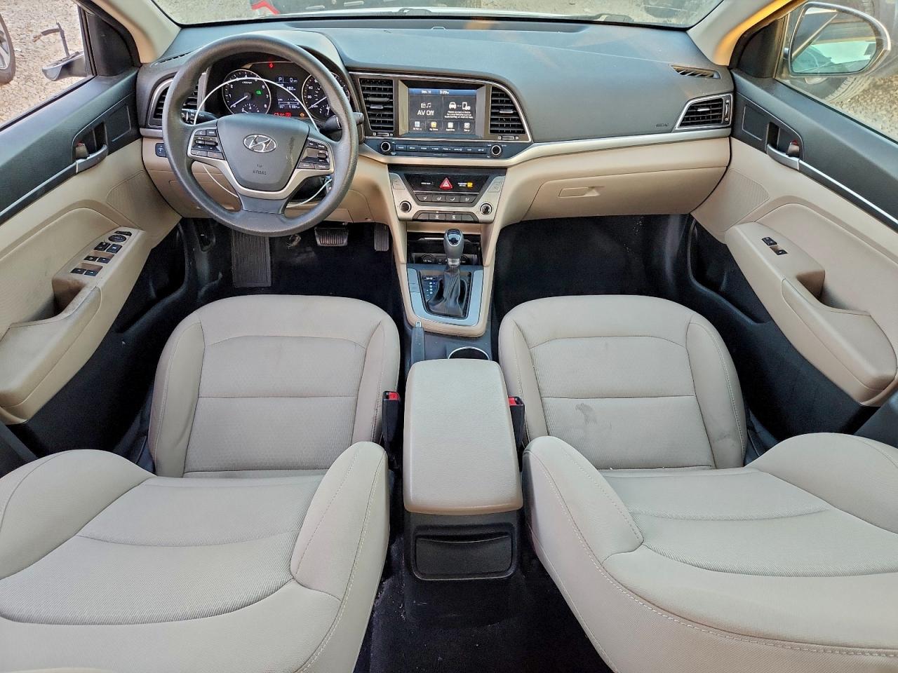 2017 HYUNDAI ELANTRA SE photo 8