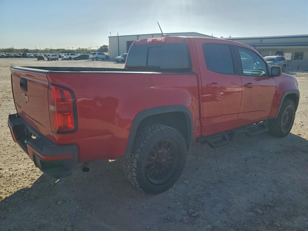 2018 CHEVROLET COLORADO Z71 photo 3