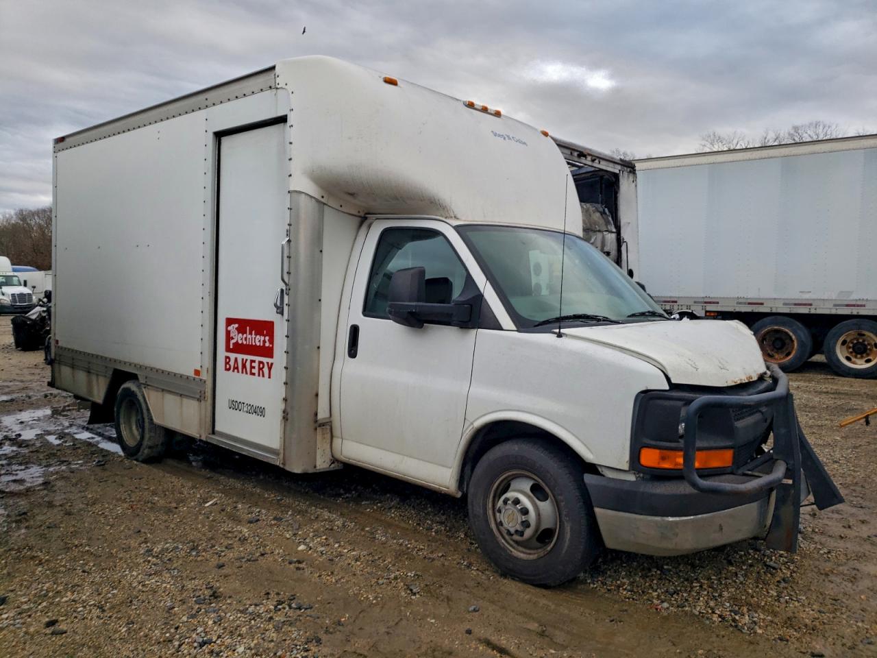 2016 CHEVROLET EXPRESS G3500 photo 4