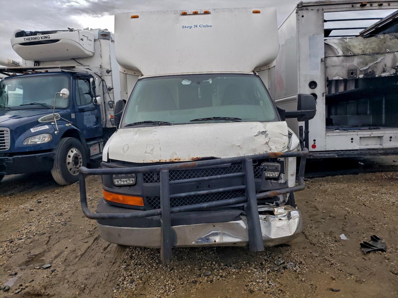 2016 CHEVROLET EXPRESS G3500 photo 5