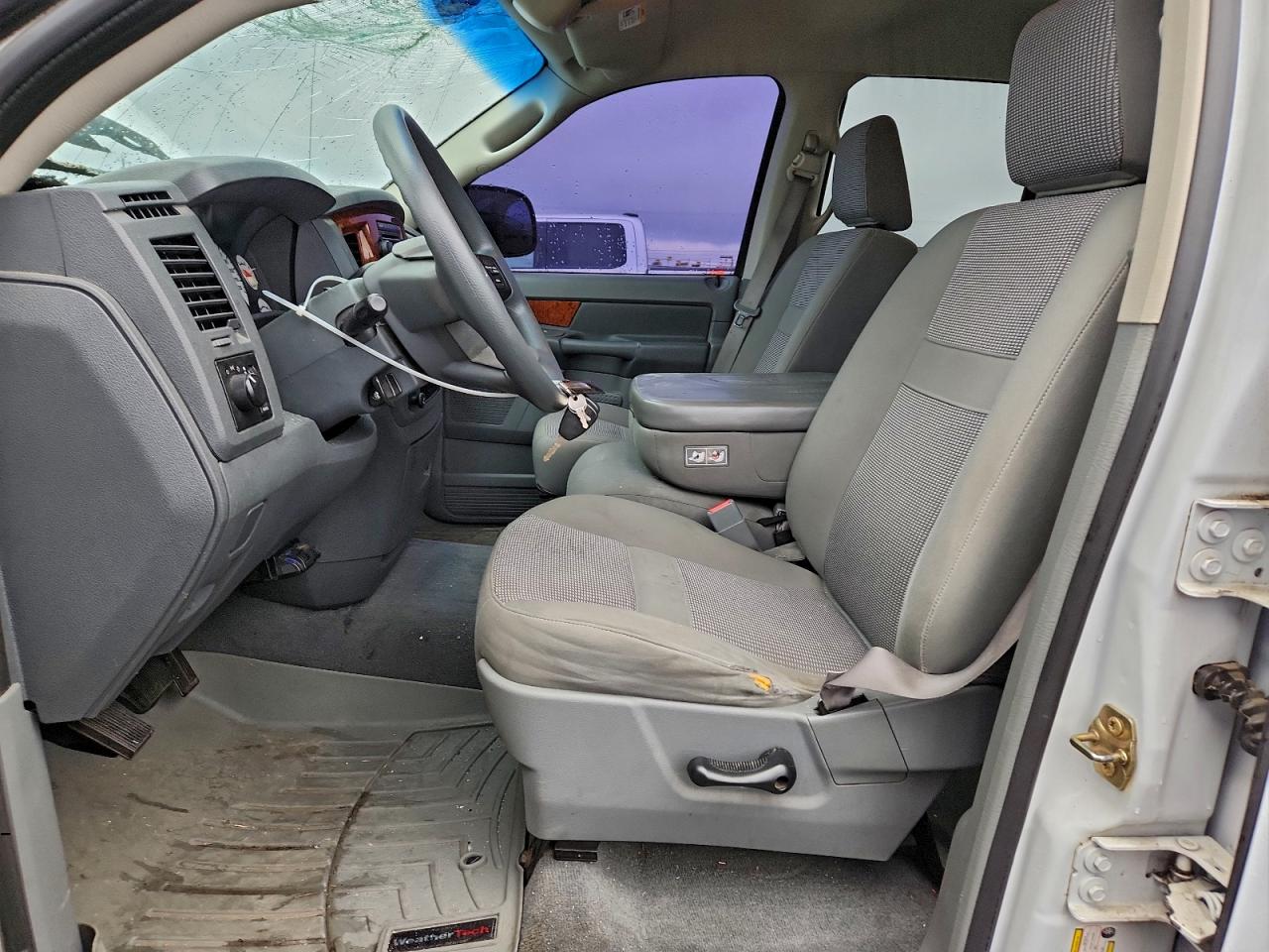 2006 DODGE RAM 1500 ST photo 13