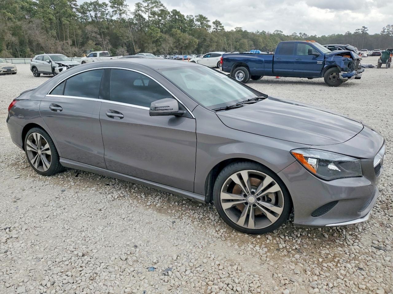 2018 MERCEDES-BENZ CLA 250 photo 4